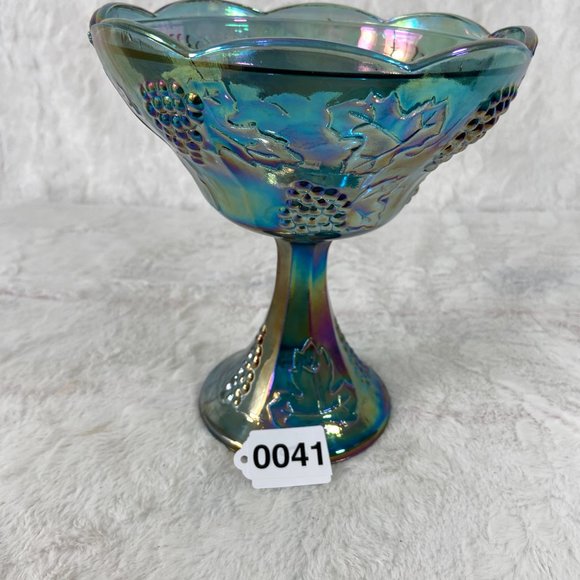 Vintage Indiana Glass Iridescent Blue Harvest Grapes 1960's carnival glass dish - Picture 9 of 9